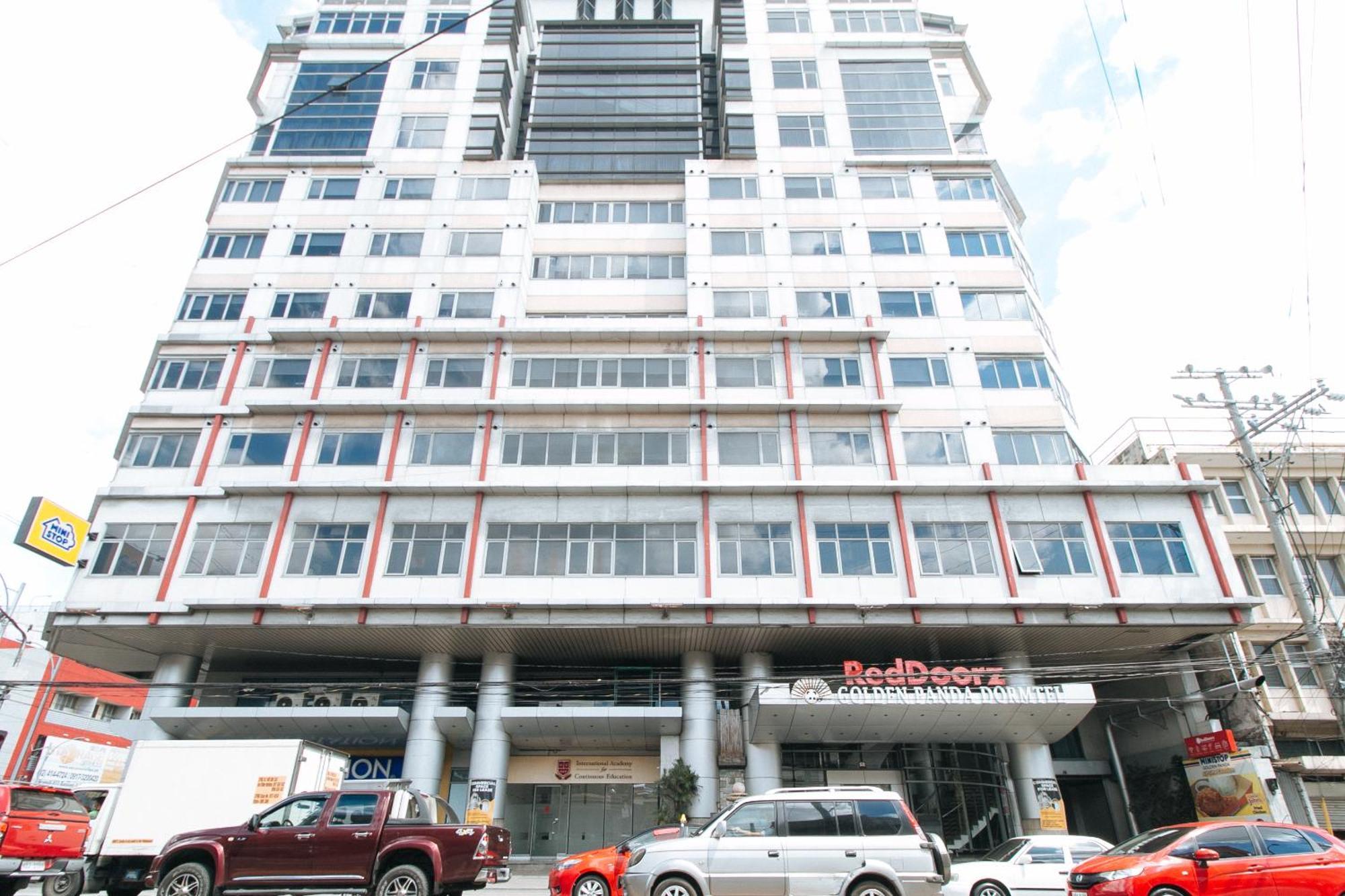 Reddoorz Plus @ E Rodriguez Corner Banawe Ciudad Quezon Exterior foto