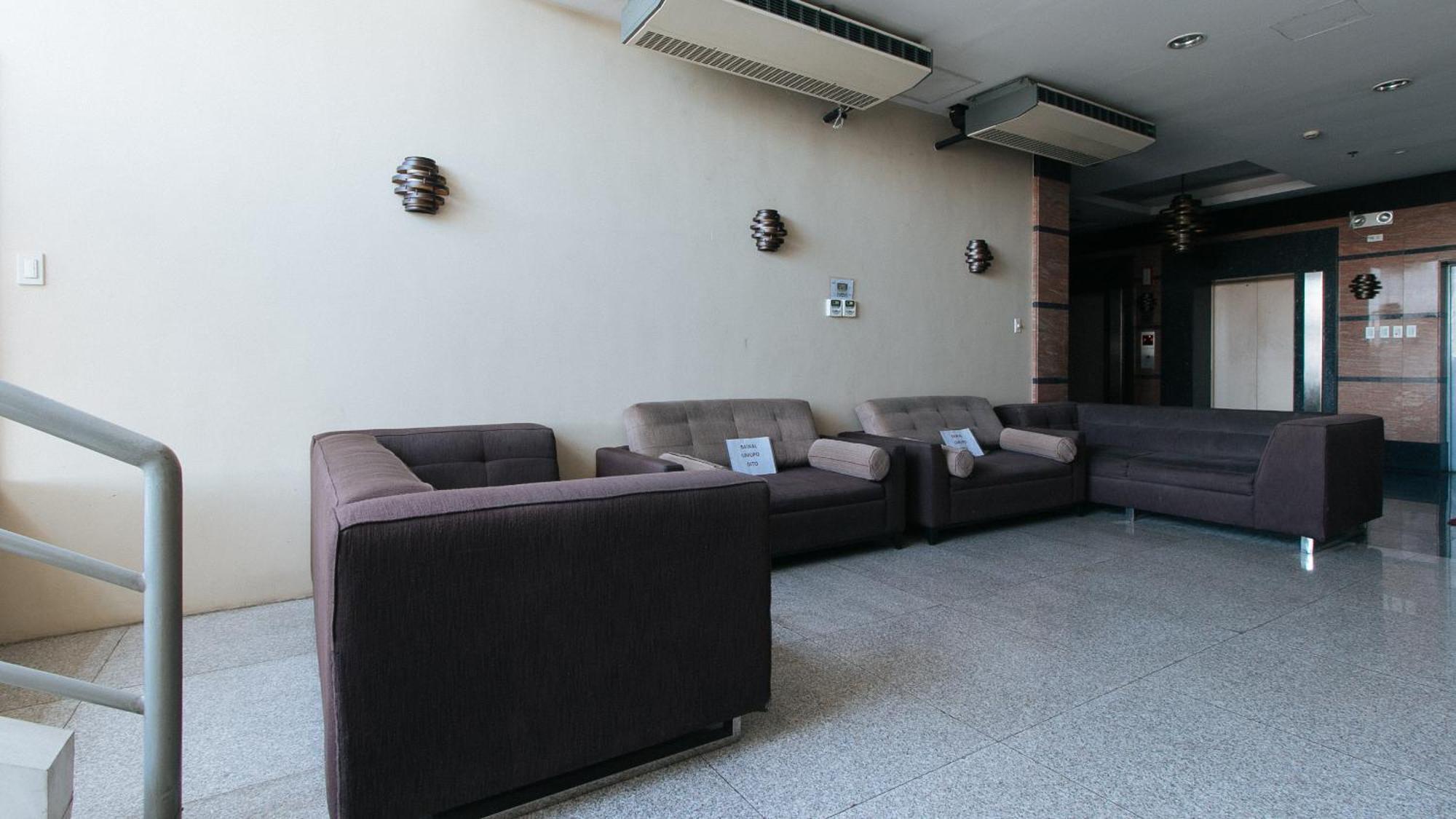 Reddoorz Plus @ E Rodriguez Corner Banawe Ciudad Quezon Exterior foto